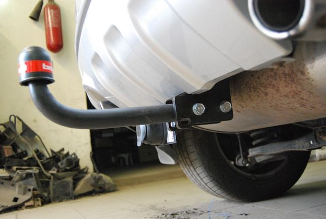 Фаркоп Oris (ранее Bosal) для Ford Kuga I 2008-2012. Артикул 3961-A