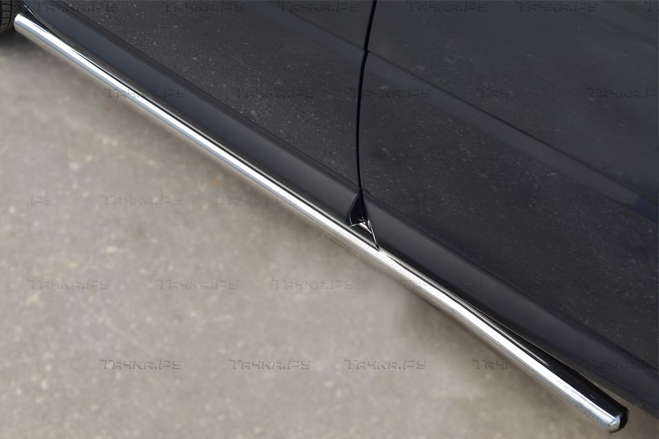 Защита порогов RusStal труба d63 (вариант 3) для Land Rover Freelander II 2013-2014. Артикул LFRT-0014933