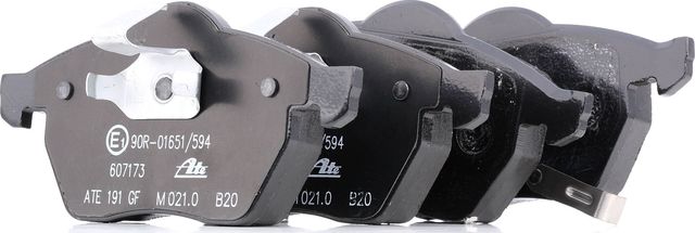 Тормозные колодки ATE передние для Saab 900 II 1996-1998. Артикул 13.0460-7173.2