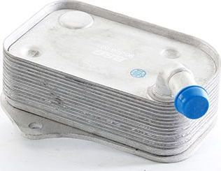 Радиатор масляный (маслоохладитель) для двигателя BSG для Audi A4 II (B6) 2000-2004. Артикул BSG 90-506-021