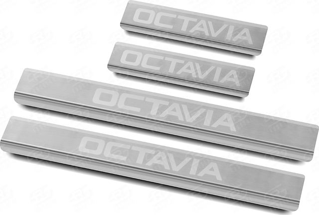Накладки RusStal на пороги (лист нерж. шлифованный с надписью) для Skoda Octavia IV 2020-2026. Артикул SKOCT20-03
