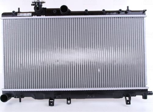 Радиатор охлаждения двигателя Nissens. Артикул 67708