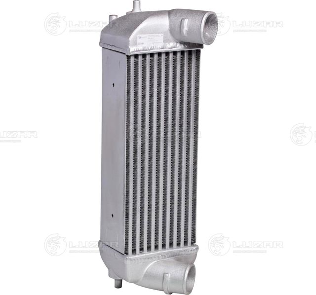 Интеркулер Luzar для Hyundai ix35 I 2010-2015. Артикул LRIC 081Y0