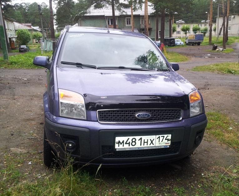 Дефлектор V-Star для капота Ford Fusion I 2002-2012. Артикул H2004