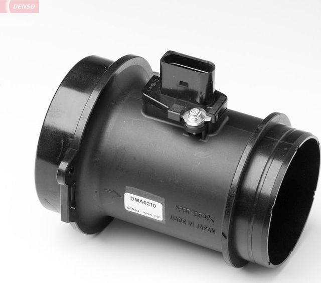Датчик массового расхода воздуха (ДМРВ) Denso для Volkswagen Touareg I 2004-2010. Артикул DMA-0210