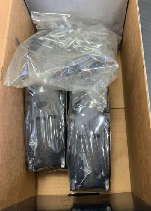 Тормозные колодки Miles (Low-Metallic). Артикул E400126