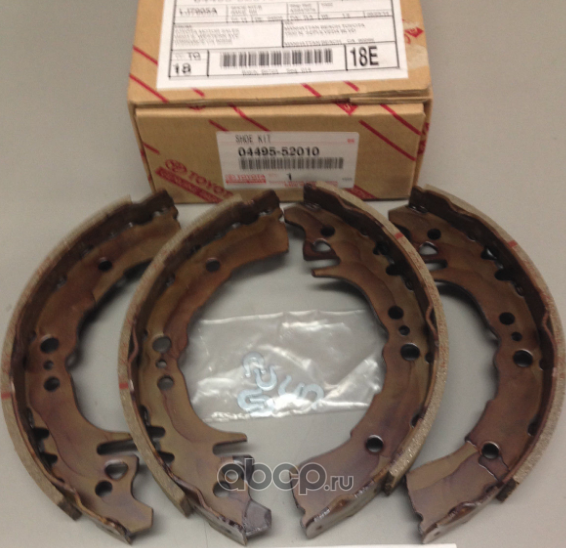 Тормозные колодки Toyota. Артикул 0449552010
