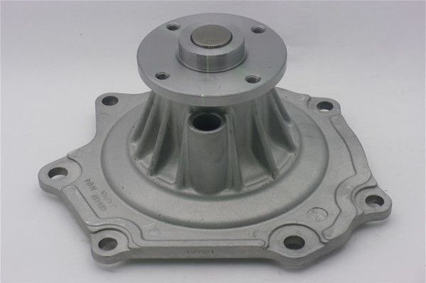 Помпа (водяной насос) GMB для Nissan Urvan III (E24) 1988-1997. Артикул GWN-64A