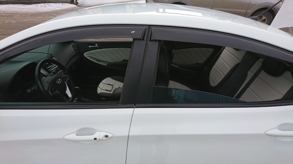 Дефлекторы Cobra Tuning для окон Hyundai Solaris I седан 2010-2017. Артикул H22510