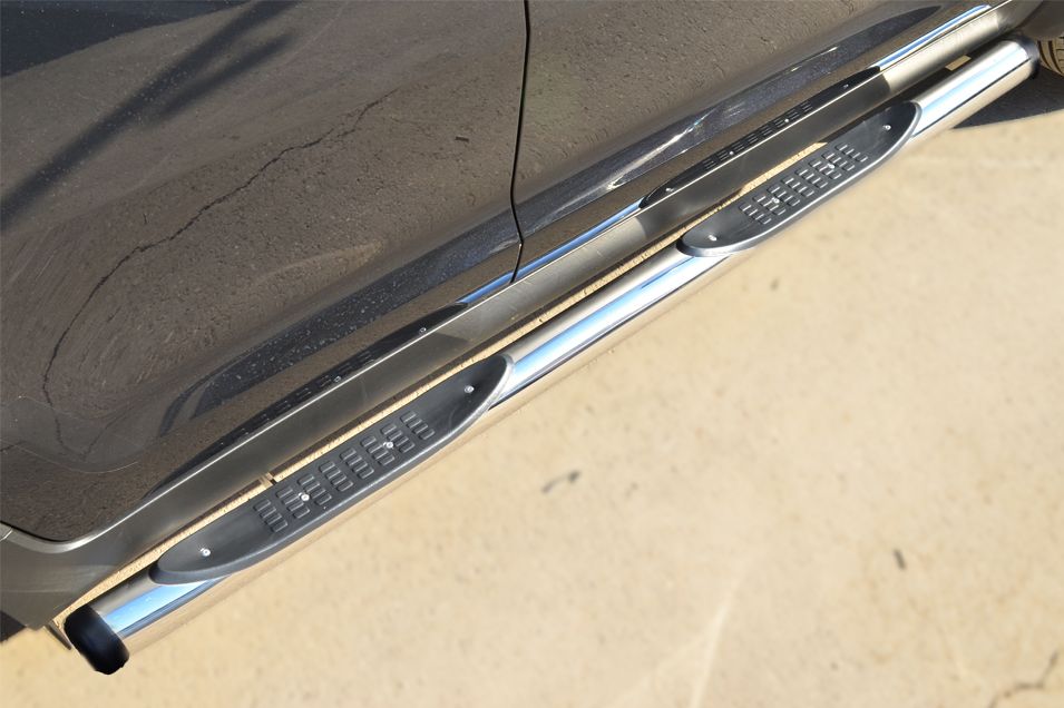 Защита порогов RusStal труба d76 с накладкой (вариант 2) для Kia Sportage III 2014-2026. Артикул KSGT-001674