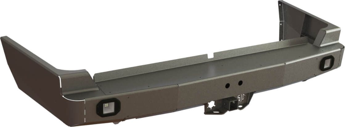 Бампер силовой STC задний для Toyota Land Cruiser 100 1998-2007 с квадратом под фаркоп и фарами заднего хода/ ПТФ. Артикул STC-TLC100-BR-L2