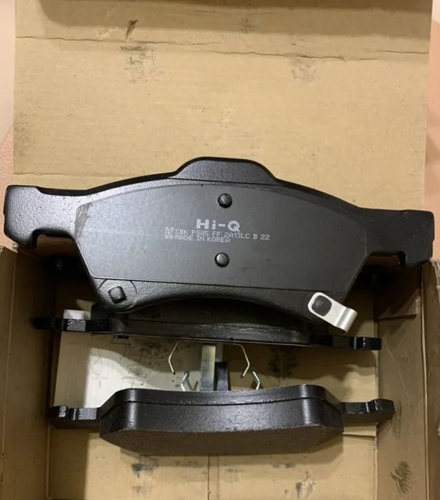 Тормозные колодки Sangsin Hi-Q передние для Chrysler Voyager IV 2000-2008. Артикул SP1440