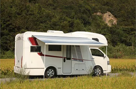 Маркиза автомобильная РИФ 3,0х2,5 м кассетная, привод механический, электромотор, корпус белый. Артикул RIF5533-3025M