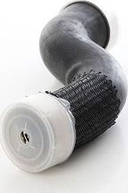 Патрубок интеркулера BSG. Артикул BSG 60-720-333