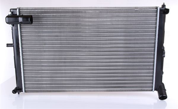 Радиатор охлаждения двигателя Nissens. Артикул 61308