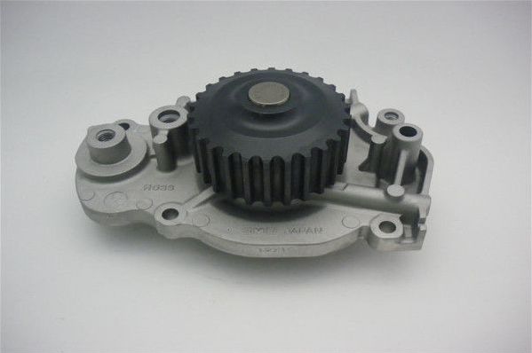 Помпа (водяной насос) GMB. Артикул GWHO-33A