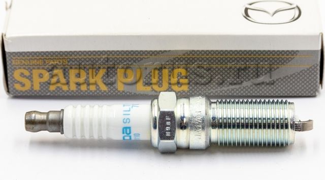 Свеча зажигания Mazda для Mazda CX-7 I 2006-2014. Артикул L3YD18110