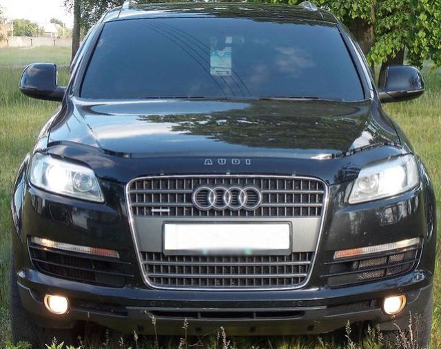 Дефлектор Vip-Tuning для капота Audi Q7 I 2006-2009. Артикул AD14
