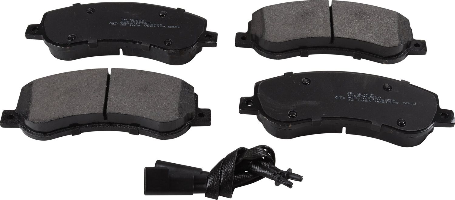 Тормозные колодки JP Group. Артикул 1563600210