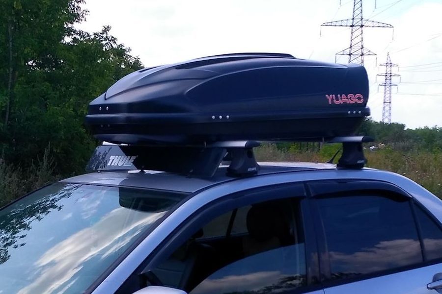 Автомобильный бокс Yuago Optima Euro черный (390 л, 145х86х46 см). Артикул 2000000019949