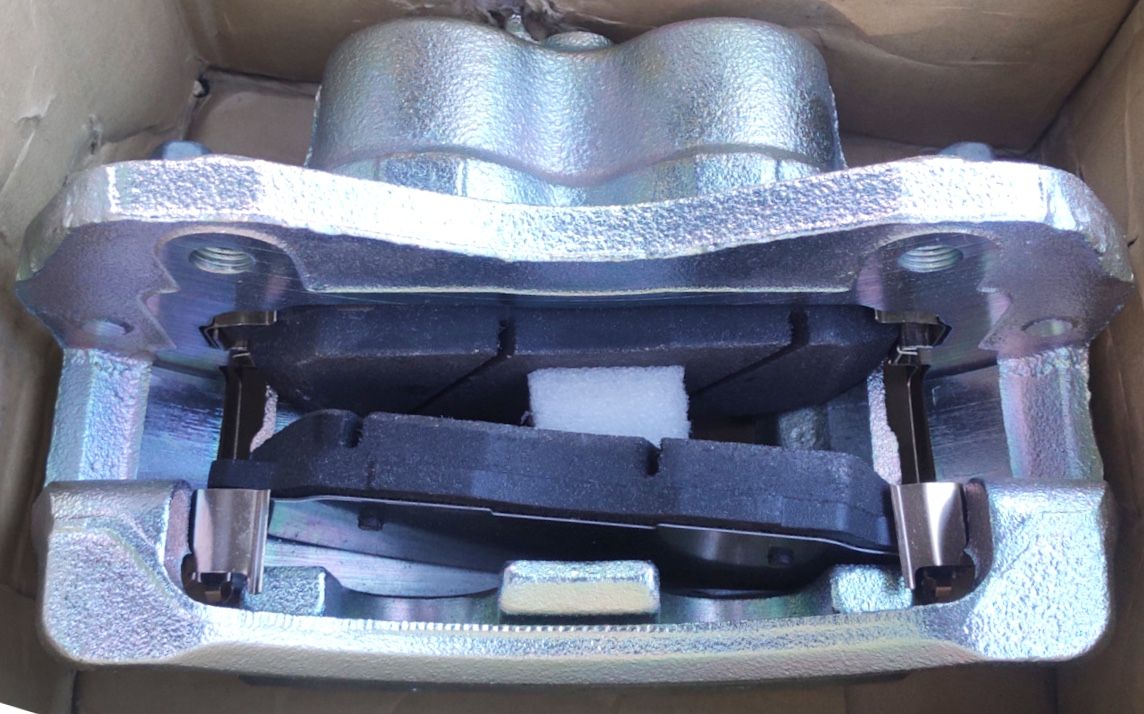 Тормозной суппорт Mando. Артикул EX4811008260