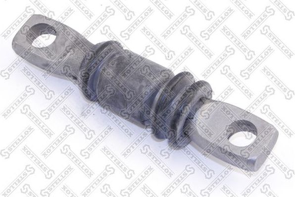 Сайлентблок переднего рычага подвески Stellox. Артикул 87-51058-SX