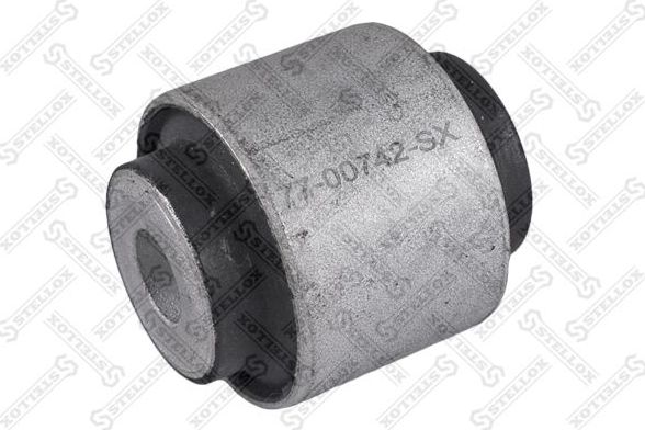 Сайлентблок заднего рычага подвески Stellox. Артикул 77-00742-SX