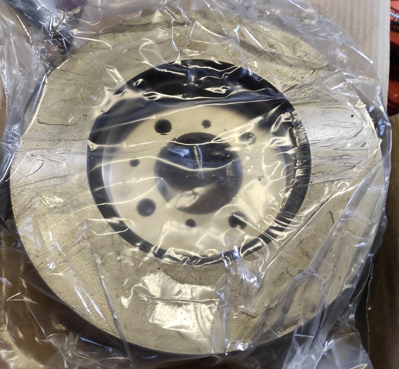 Тормозной диск Miles передний для Rover 45 2000-2005. Артикул K000511