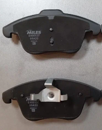 Тормозные колодки Miles (Low-Metallic). Артикул E400137