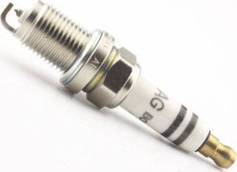 Свеча зажигания VAG. Артикул 06H 905 611