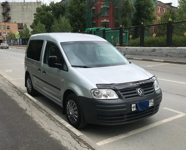 Дефлектор VT52 для капота Volkswagen Touran 2003-2006. Артикул VW01VT