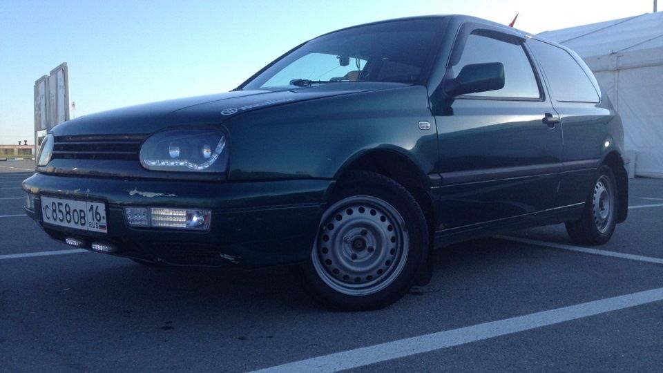 Дефлекторы Cobra Tuning для окон Volkswagen Golf III 3-дв. 1991-1997. Артикул V22291