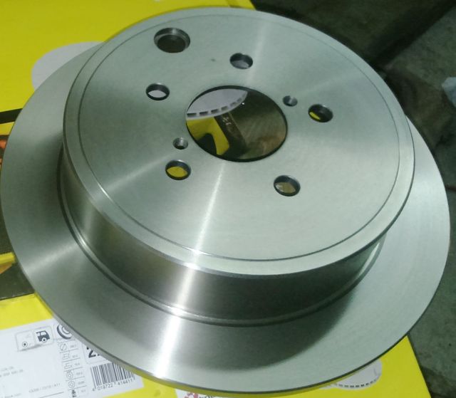 Тормозной диск Textar задний для Subaru Forester II 2007-2008. Артикул 92200000