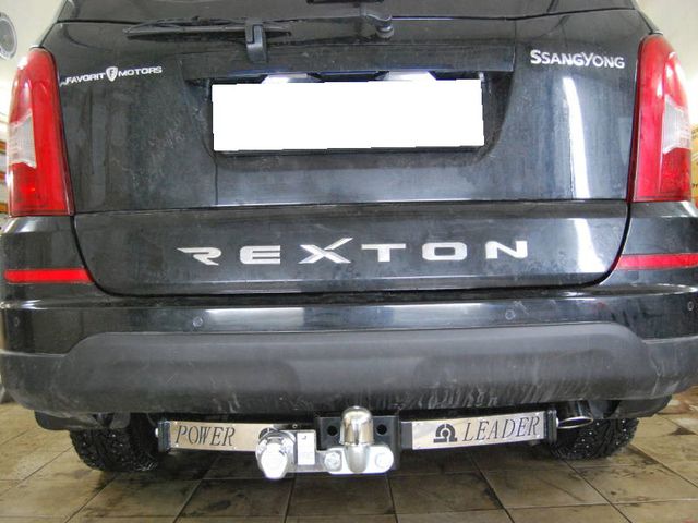 Фаркоп Лидер-Плюс для SsangYong Rexton I 2003-2007 (с накладкой из нерж. стали). Фланцевое крепление. Артикул S205-F(N)