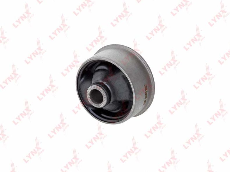 Сайлентблок переднего рычага подвески LYNXauto. Артикул C9190