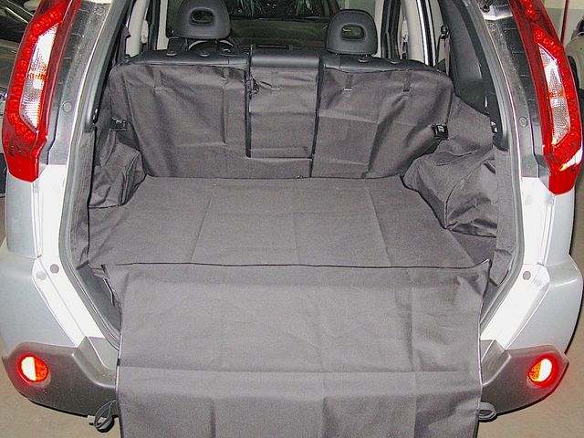 Защитный чехол AUTOSMSTUDIO "Maxi" в багажник автомобиля для Nissan X-Trail T31 2007-2015, черный. Артикул TP-XTRII-MAXI-BL