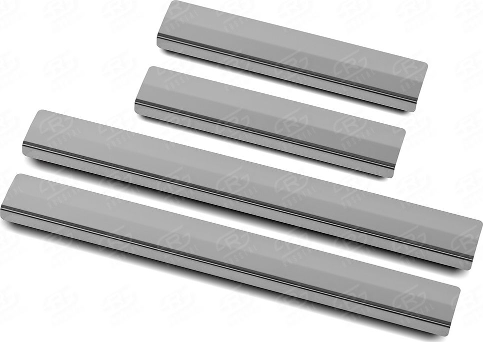 Накладки RusStal на пороги (лист нерж. зеркальный) для Toyota Land Cruiser 300 2021-2026. Артикул TLC30021-01