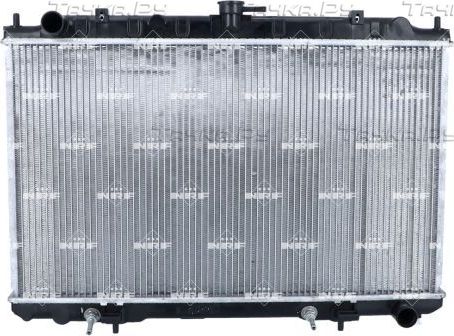 Радиатор охлаждения двигателя NRF (алюминий) для Nissan Maxima A33 2000-2003. Артикул 53693