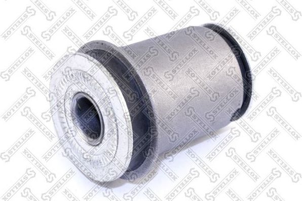 Сайлентблок переднего рычага подвески Stellox. Артикул 87-98072-SX