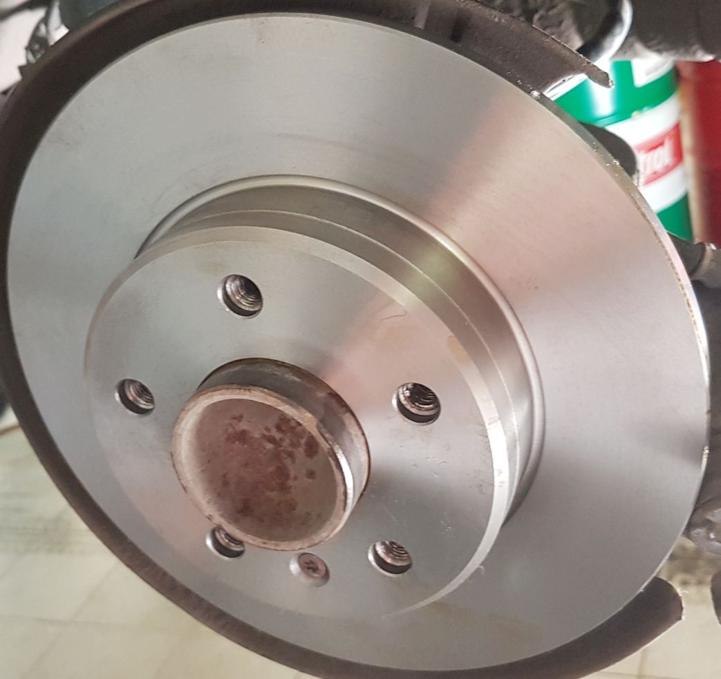 Тормозной диск Bosch. Артикул 0 986 479 516