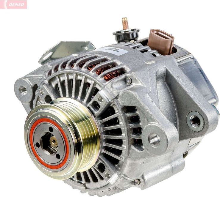Генератор Denso. Артикул DAN950