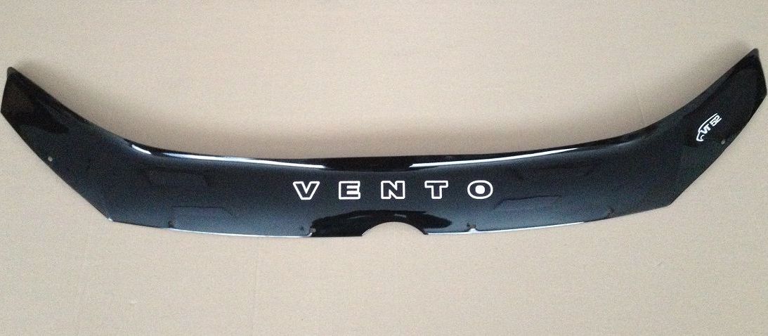 Дефлектор VT52 для капота Volkswagen Vento 2010-2014. Артикул VW41VT