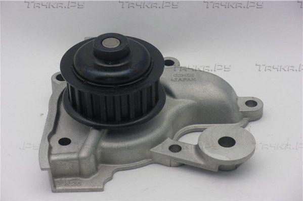 Помпа (водяной насос) GMB для Nissan Sunny B11 1982-1986. Артикул GWN-26A