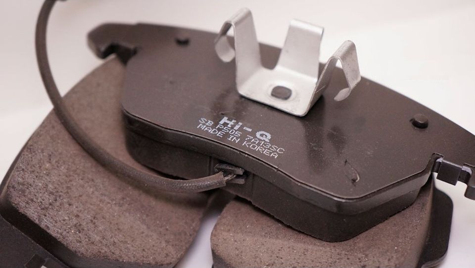 Тормозные колодки Sangsin Hi-Q. Артикул SP2098