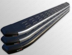 Пороги алюминиевые ТСС с пластиковой накладкой 1820 мм для Toyota Highlander III 2014-2016 Карбон серебро. Артикул TOYHIGHL14-20SL