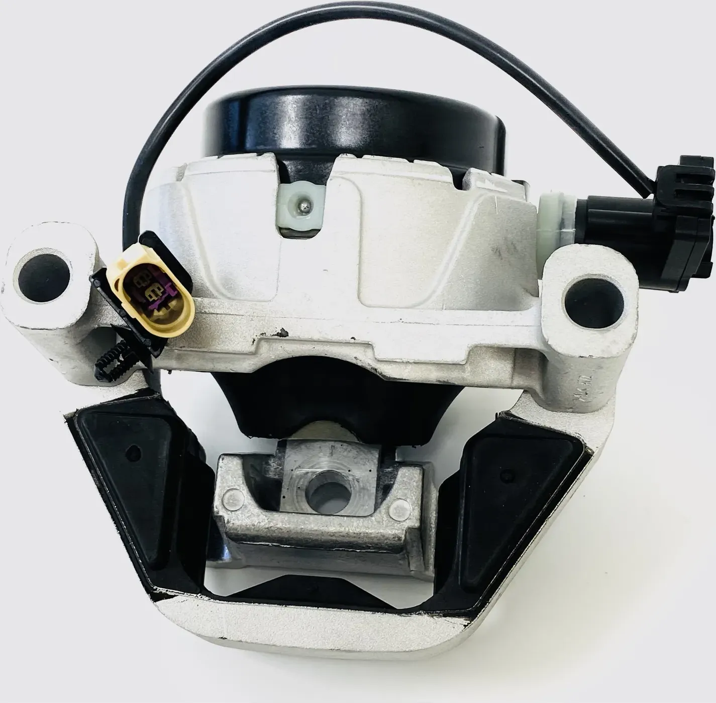 Опора двигателя (Ukorauto). Артикул U0615055