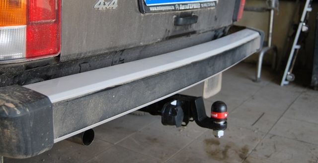 Фаркоп Oris (ранее Bosal) для Lada 4x4 2129 1995-2026. Артикул 1238-E