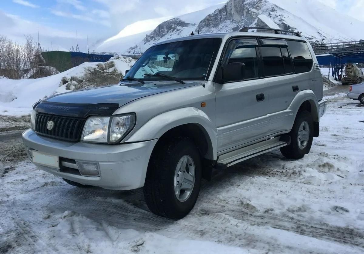 Дефлектор Vip-Tuning для капота Toyota Land Cruiser Prado 90 1996-2002. Артикул TYA126