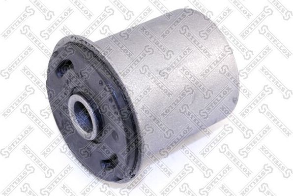 Сайлентблок переднего рычага подвески Stellox. Артикул 87-61014-SX