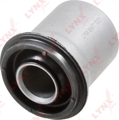Сайлентблок переднего рычага подвески LYNXauto. Артикул B8477